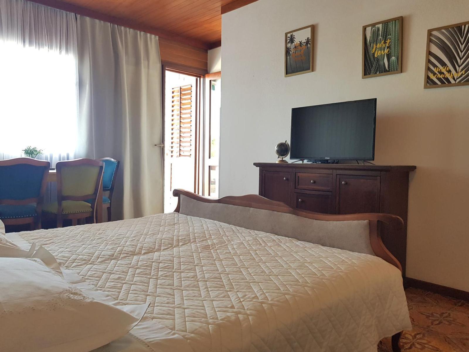 Villa Skalinada With Sea View Brela Room photo
